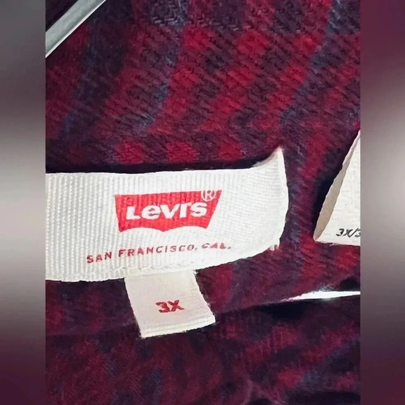 Levi’s Plus Size Levi's Women's Utility Shirt Red Plaid Cropped  Size 3X - Picture 9 of 9